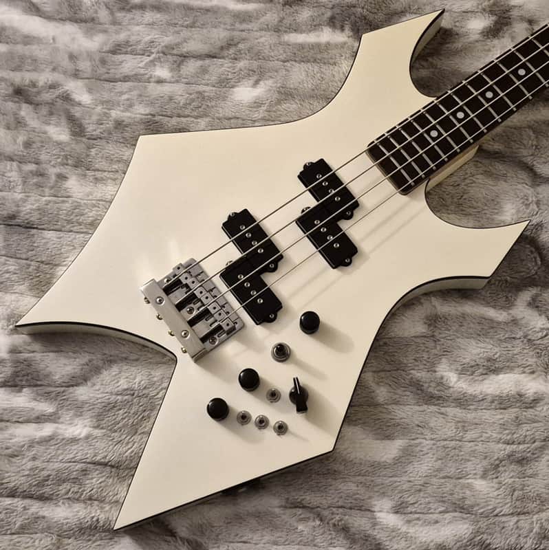B.C. Rich NJ Series Warlock Bass
