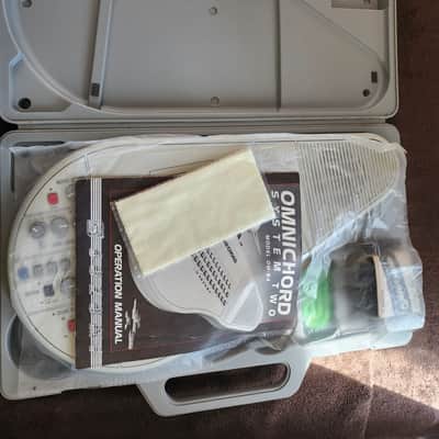 Mint Suzuki Omnichord OM-84 1984-1988 image 2