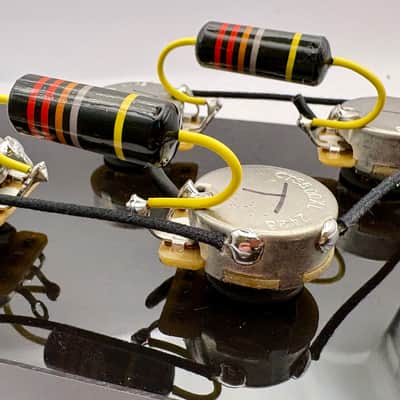 Gibson Les Paul 50s style wiring harness with new Bumblebee 0.022uF paper in oil capacitors and matched set CTS split long shaft 550k pots 5% +/- tolerance image 2