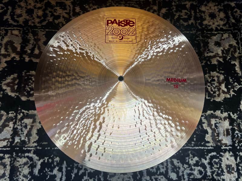 Paiste 18" 2002 Medium Cymbal - Traditional image 1