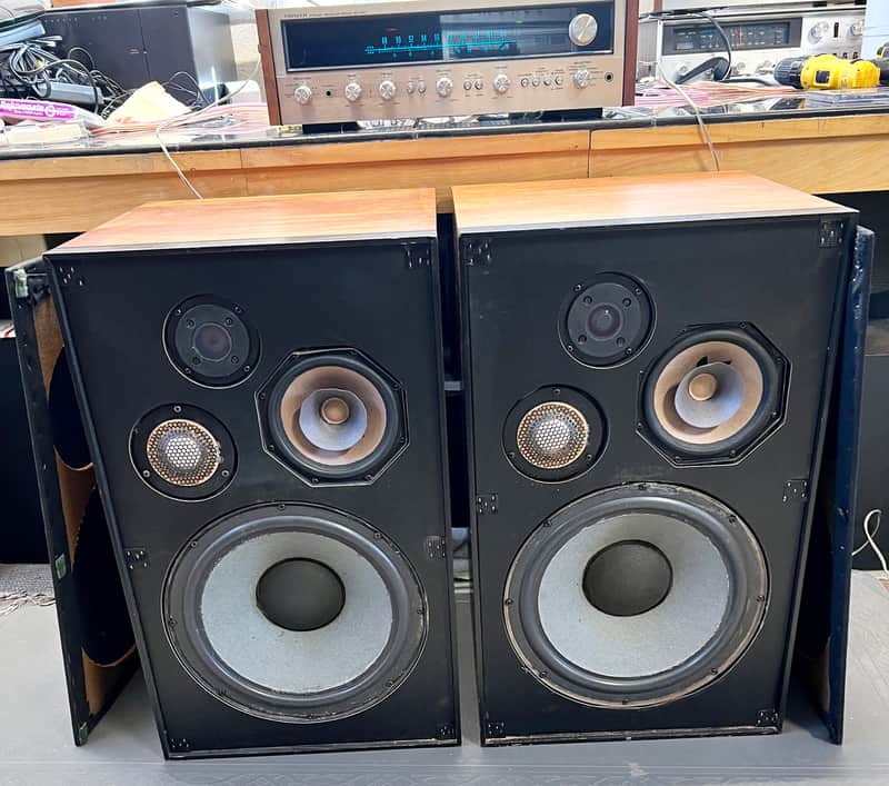 Vintage Pair of Rectilinear 5 4-Way Floor Speakers; Tested image 1