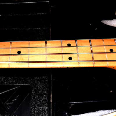 LOCAL PICKUP ONLY VEGAS>Peavey Patriot bass guitar 1986 - white, with factory yellow wood, and player modified with natural wood, NEEDS ELECTRONIC CONNECTION image 12