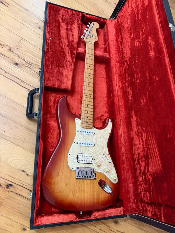 Fender US Lone Star Stratocaster with Maple Fretboard 1998 - Sienna Sunburst image 1