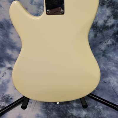 Vintage 1966 White Guyatone LG-65T Single Coil Pickups Whammy Pro Setup Gigbag image 12