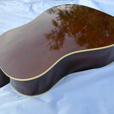 Gibson J45 Cherryburst LTD 2016 - Cherryburst image 9