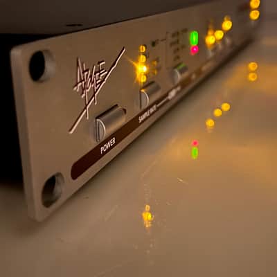 Apogee Rosetta 800 192kHz 8-Channel AD/DA Converter 2000s - Silver image 11