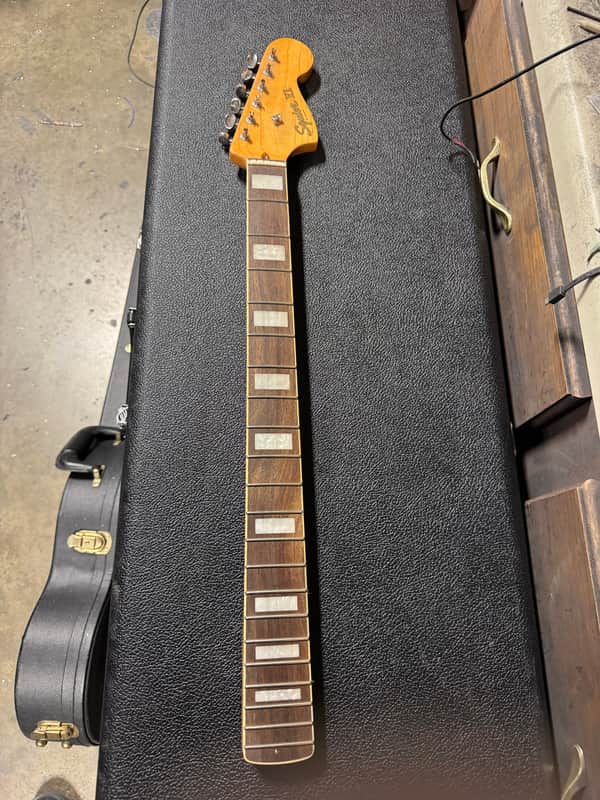 Squier 30.00 bass IV Bass 6 2020 - Natural image 1