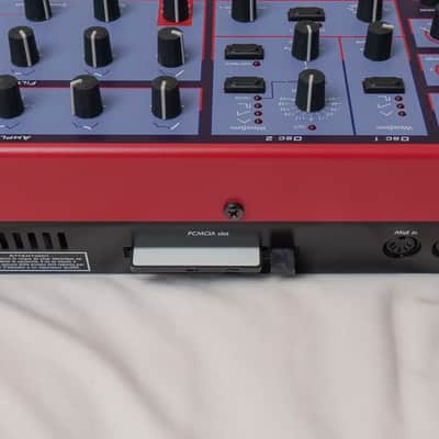 Nord Lead Rack- *Expanded 12-voice, with PCMCIA Memory Card* image 5