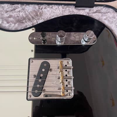 Fender American Professional II Telecaster with Maple Fretboard 2020  - Black image 4