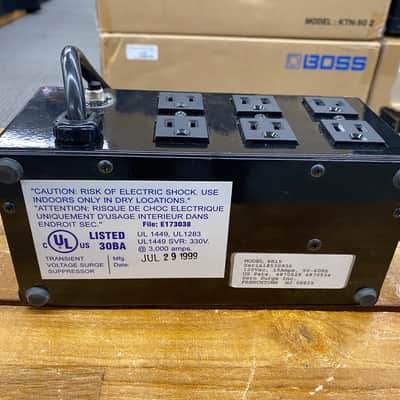 ZeroSurge 8R15W - 8 Outlet Plug-in Surge Protector image 3