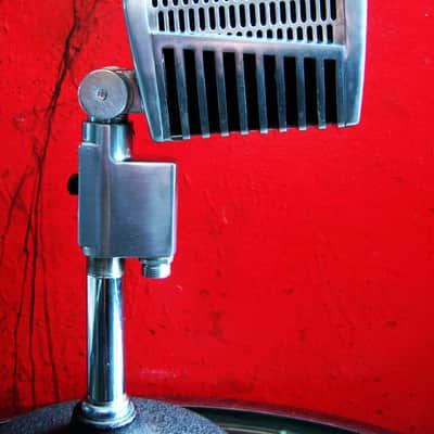 Vintage 1960's Calrad DM16 H.L Dual Z dynamic microphone w cable and box Olson Lafayette prop display image 7