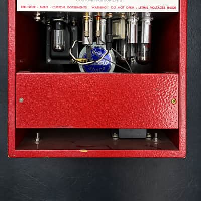 Red note/ Melo cubic circa 2010 - red image 2