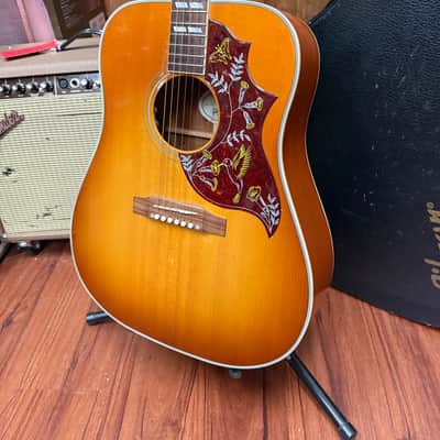 Gibson Hummingbird Standard Acoustic Electric Guitar - 2017 - Heritage Cherry Sunburst w/OHSC - image 6