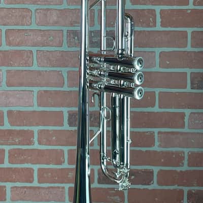 Bach Stradivarius 190S72X Professional Bb Trumpet - Silver Plated image 9