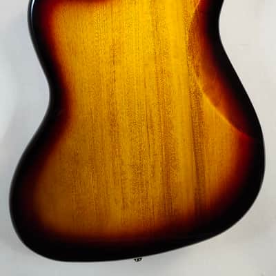 Squier Classic Vibe Bass VI, Laurel Fingerboard, 3-Color Sunburst image 10