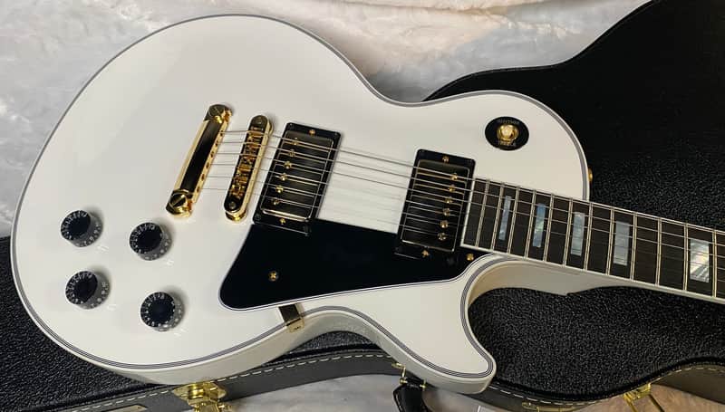 NEW! Gibson Les Paul Custom - Alpine White - Ebony Board - Authorized Dealer - Only 9.4lbs - G06414 image 1