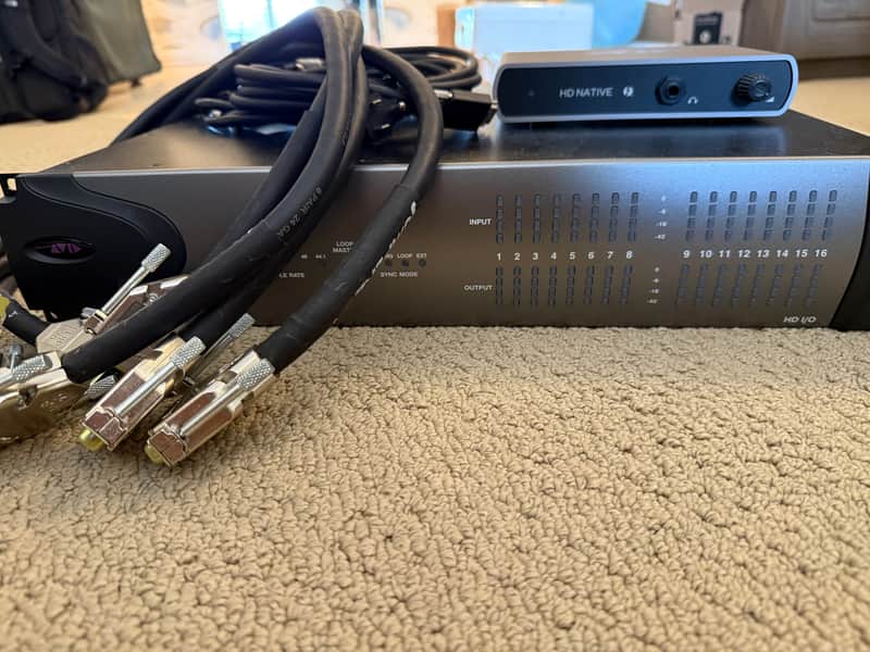 Avid HD Native Thunderbolt + HD I/O 16x16 Analog Complete System – Excellent image 1