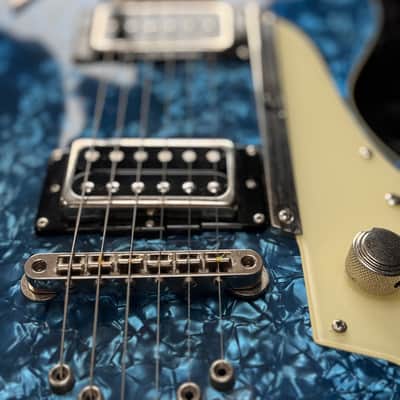 Duesenberg 49er Pearl Blue 2010 - Pearl Blue with custom case image 2