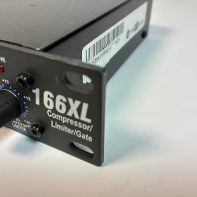 dbx 166XL Stereo Compressor / Limiter / Gate - Excellent Condition image 4