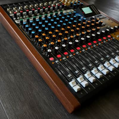 TASCAM Model 16 Multitrack Recorder / Mixer / Audio Interface 2019 - Present - Black with Wood Cheeks image 3