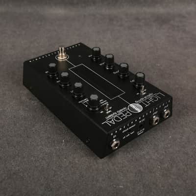 Gamechanger Audio Light Pedal - 2nd Hand image 4