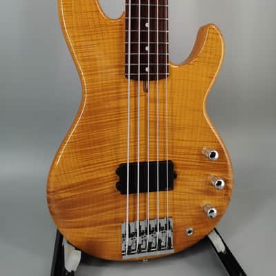 Handmade Mas Hino Atelier z maccino 5 premium shop custom made mij stingray style bass guitar master luthier pensa olinto image 1