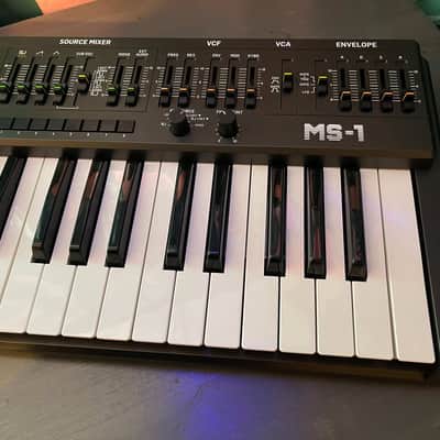 Behringer MS-1 / MS-101 Analog Synthesizer 2019 - 2020 Black imagen 8