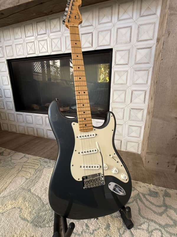 Fender (USA Made) Stratocaster with Maple Fretboard 2009 - Charcoal image 1
