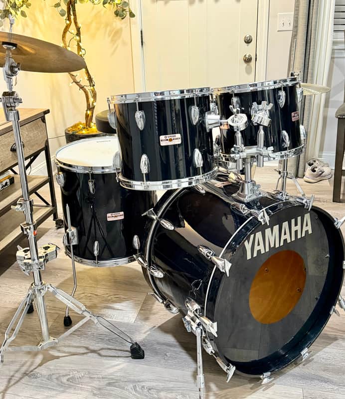 Yamaha 8000 tour custom 22/16/13/12 80s - black image 1