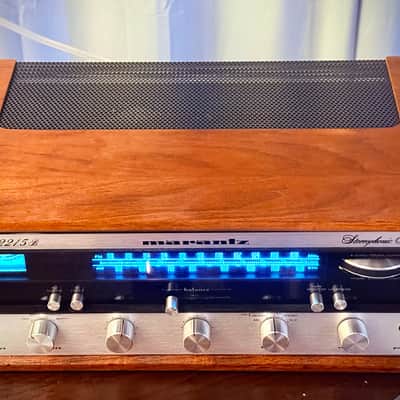 🎶✨ Marantz 2215B Vintage Stereo Receiver w/ Original Wood Case — Warm White LED, Cleaned/DeoxIT, Tested & Working image 3