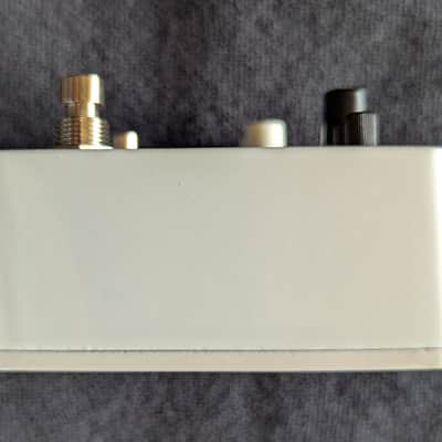 Electro-Harmonix Grand Canyon Delay and Looper 2018 - Present - White image 6