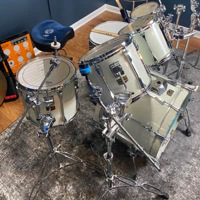 Tama Artstar II drum set in Piano White Lacquer finish - 8”, 10”, 12”, 14”, 22” image 3