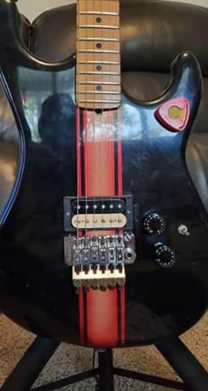 Kramer Pacer 1983 w/case image 1