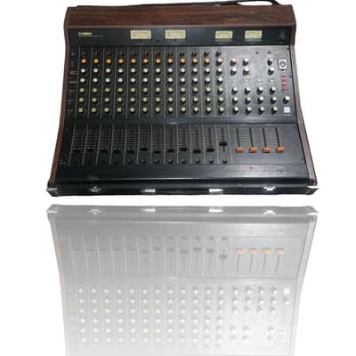 1970's Yamaha PM-700 12-Channel Analog Mixer Bild 3