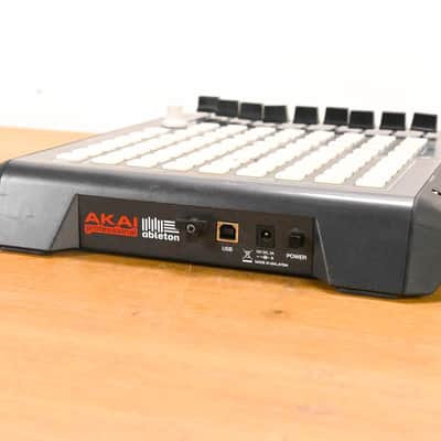 Akai APC20 Compact Professional Ableton Controller (NO POWER SUPPLY) CG01Y7R image 7