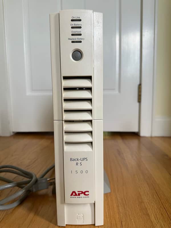APC Back-UPS RS 1500  120V image 1