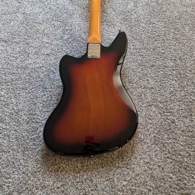 Squier Classic Vibe Jaguar Bass 2020 - Present - 3-Color Sunburst image 9