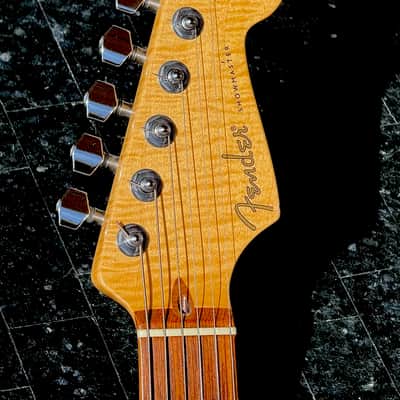 Fender Stratocaster FMT Set Neck 2001 - crazy cool Custom Shop See-Thru Blue w/a carved flamey Maple top ! image 6