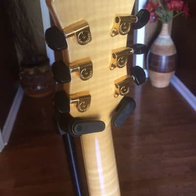 Hofner Jazzica Carved Top Jazz Guitar w/ Hardshell case- German made, very acoustically resonant image 10