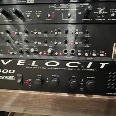 Rocktron Velocity 300 - Black image 1