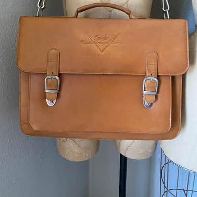 Fender Custom Shop 2008 Leather Briefcase/Satchel VERY RARE image 3
