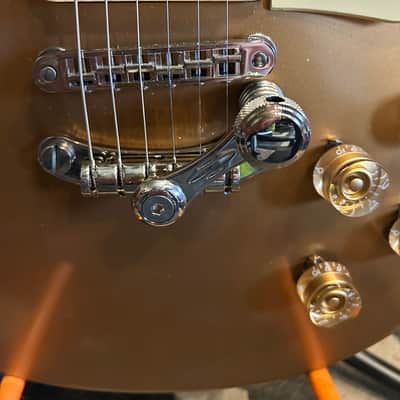 Les Paul Studio '50s Tribute - Modded with Mini-Humbuckers and Tremolo 2010 - 2015 - Worn Gold Top image 9