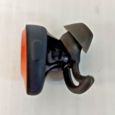 Bose SoundSport Free Earbuds image 18