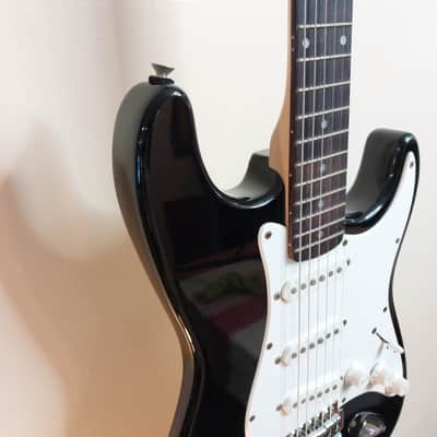 1995 Made in Korea Squier Squier Stratocaster - Black image 10