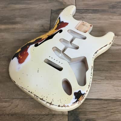 Made to Order - FRANCHIN Mercury F guitar body Relic Aged 100% Nitro Lacquer COLOR OVER COLOR (Sunburst/ Black/ White/ Blue/ Green/ Yellow/ Red/ Pink/ Burgundy/ Purple/ Gold/ Silver, etc.) Stratocaster-Strat-S-Style F-hole Thinline Made in Italy image 4
