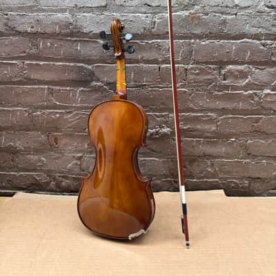 Cremona 4/4 Violin Outfit w/ Bow, Case & Shoulder Rest – Used image 6