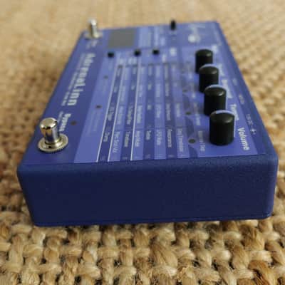 Roger Linn Adrenalinn mk 1 Guitar Effects Processor - Blue image 5