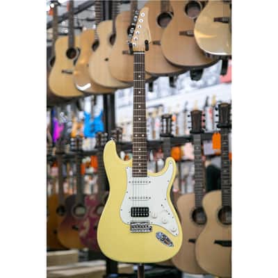 SUHR Classic S HSS Vintage Yellow RW image 3