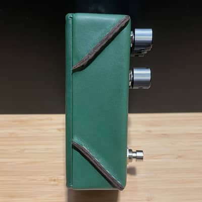 Walrus Audio Ages Five-State Overdrive Limited Edition - Craftsman Series 2022 - Dark Green Leather image 5