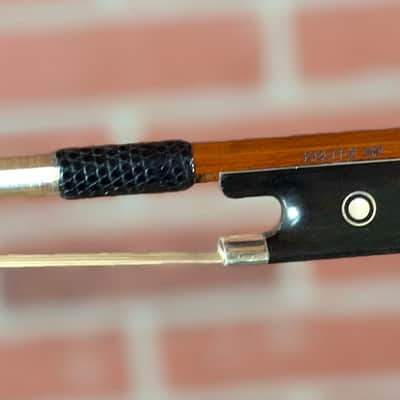 KRUTZ Silver Pernambuco Violin Bow image 2